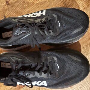 Men's Hoka Bondi 8 Sneakers